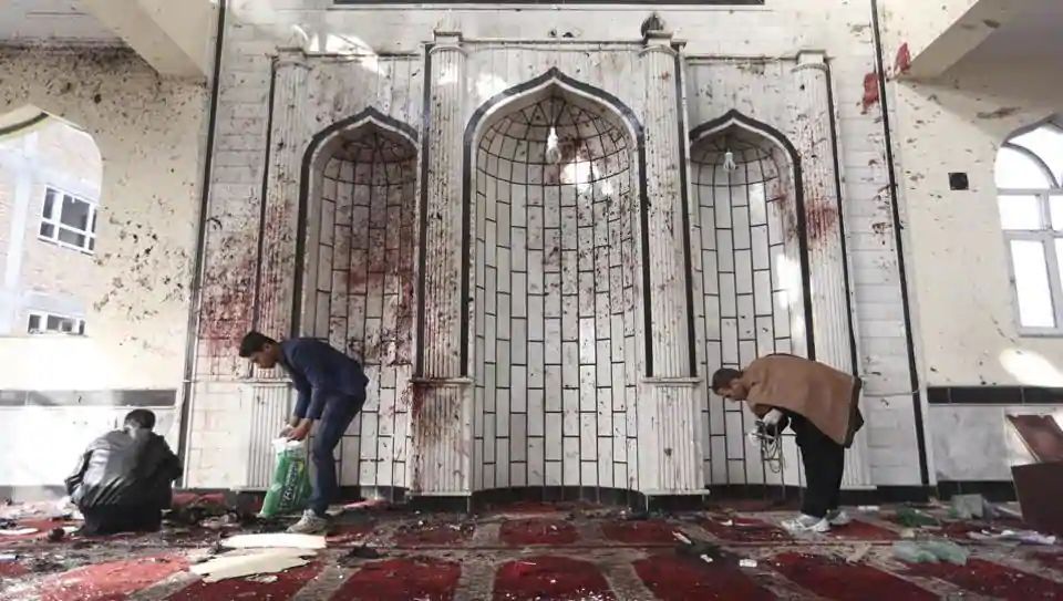 Ledakan Bom saat Salat Jumat di Masjid Afghanistan, 27 Orang Tewas