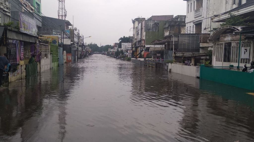 Hujan Deras Landa Bandung, Jalan Pagarsih Kembali Tergenang