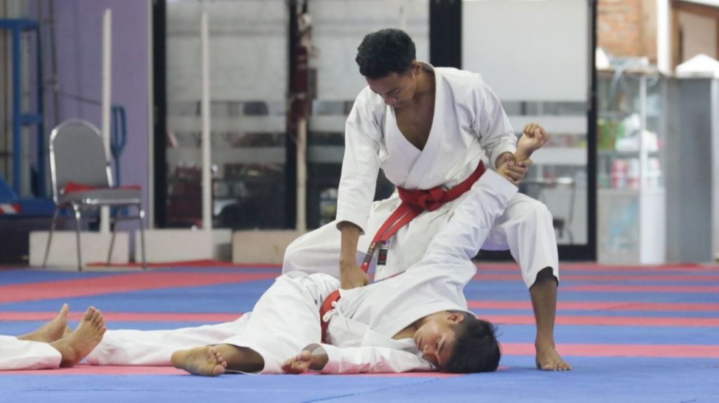 2 Karateka Lampung Perkuat Tim Karate Indonesia di SEA Games Hanoi