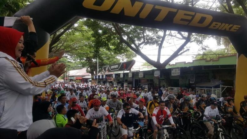 Masyarakat Bantaeng Antusias Sambut Sepeda Nusantara