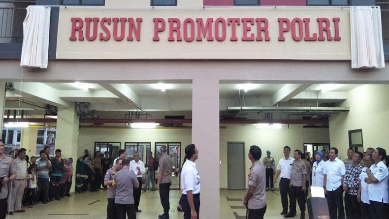 Anies dan Kapolda Metro Jaya Resmikan Rumah Susun Promoter Polri