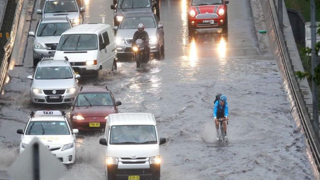 1 Orang Tewas dan 2 Polisi Luka akibat Hujan Lebat di Sydney
