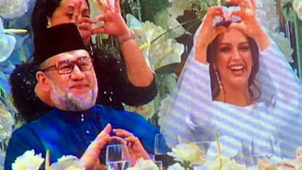 Eks Miss Moskow Kunjungi Klinik Kesuburan sebelum Nikahi Raja Malaysia