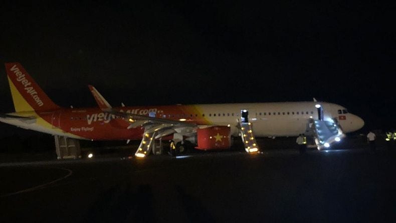 Waduh, Cuitan April Mop Maskapai Vietjet Thailand Dianggap Hina Raja dan Permaisuri