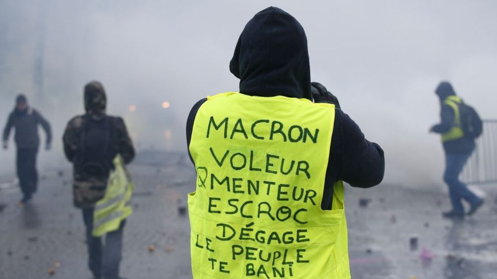 Demo Berujung Kekerasan di Paris, 100 Orang Luka dan 200 Ditangkap