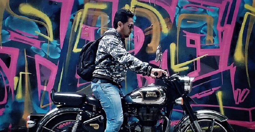 Menikmati Motor Perang Royal Enfield Classic 500 di Jalanan Ibu Kota