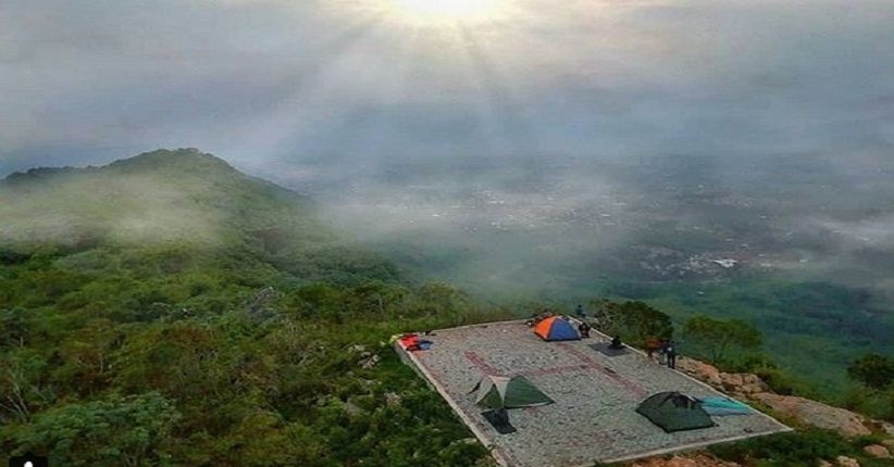 Menikmati Alam Bogor di Puncak Galau, Landasan Helipadnya Lagi Hits