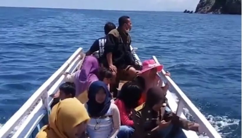 Wisata Bima, Jelajahi Eksotisme Pulau Ular yang Bisa Bikin Merinding