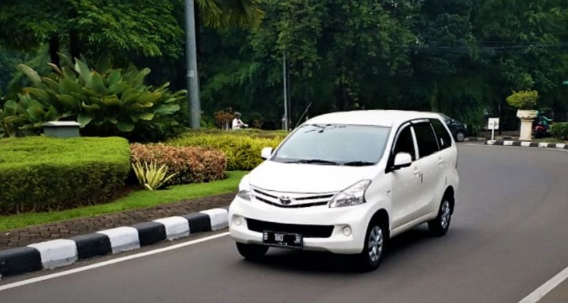 Musim Hujan, Pakai Mobil Antislip