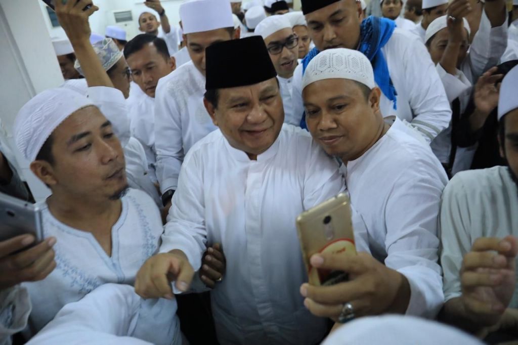 Hadiri Haul Habib Kwitang, Prabowo Diteriaki Jamaah