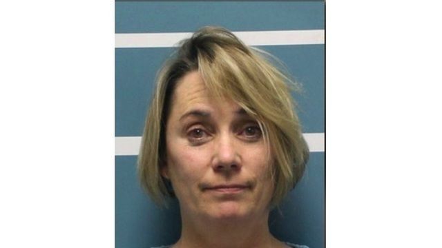 Guru di AS Dituntut Gara-Gara Potong Rambut Siswa Secara Paksa