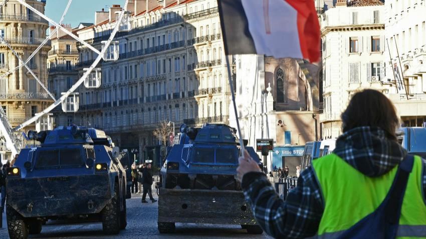 Sindir Pemerintah Prancis, Iran Minta Warganya Jauhi Area Aksi Protes