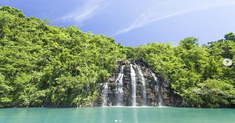 Jelajahi Air Terjun Kahatola, Tersembunyi di Tengah Laut Halmahera