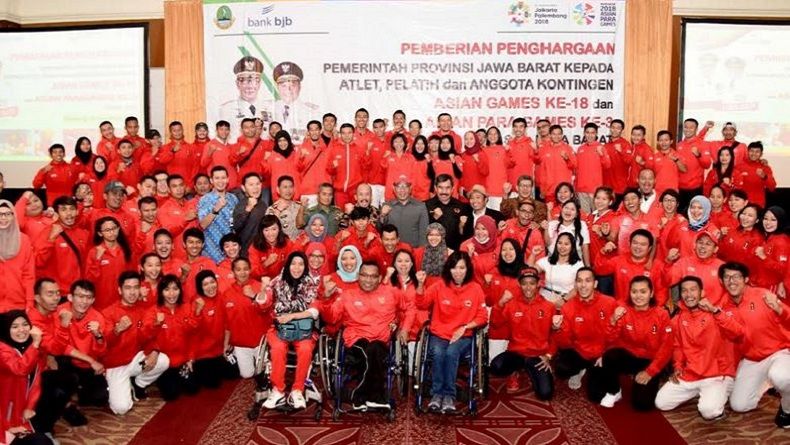 Pemprov Jabar Serahkan Bonus Atlet Asian dan Para Games Rp8 Miliar