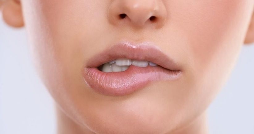 Awas, Jangan Suka Gigit Bibir jika Tak Ingin Kena Kanker Mulut
