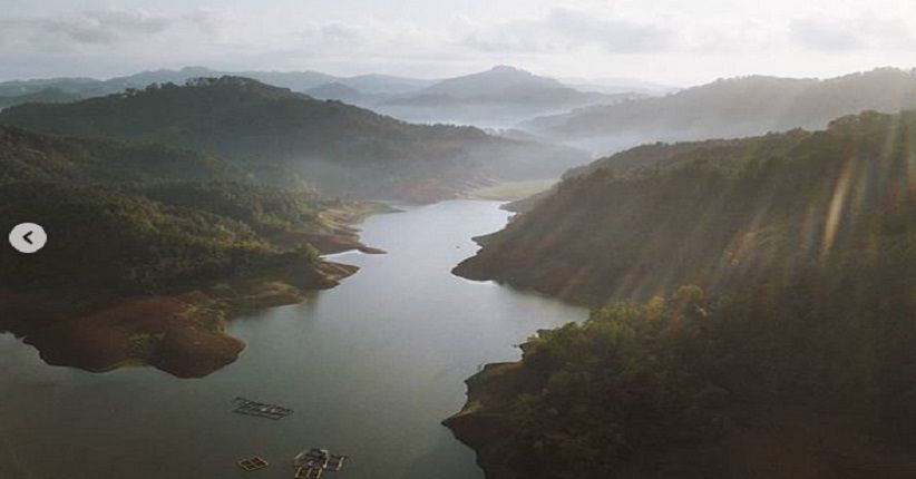 Menikmati Alam Kebumen di Waduk Sempor, Indah Dikelilingi Perbukitan