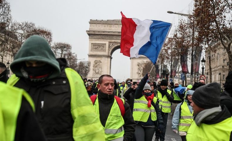 Demonstran Rompi Kuning Turun Lagi, Kali Ini Punya Tuntutan Baru