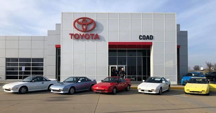 Kolektor Lepas 5 Mobil Sport Klasik Toyota MR2 Demi 1 Unit Mazda MX-5