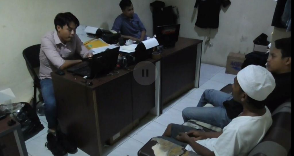 Cabuli Murid hingga Hamil, Pimpinan Ponpes di Tangerang Diamuk Massa