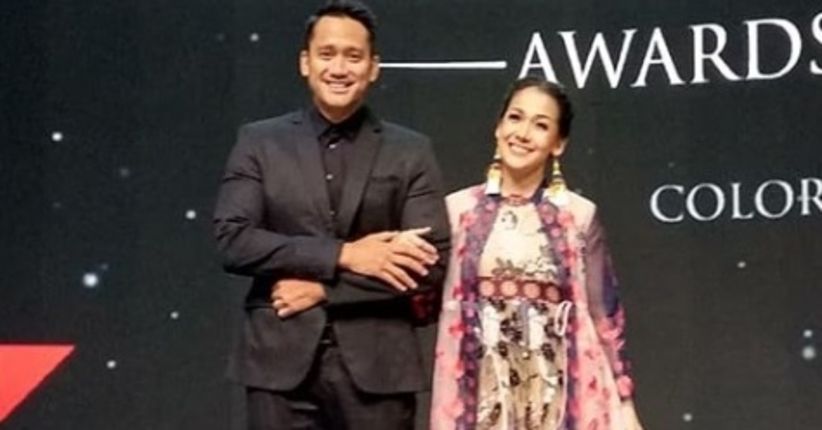 Ultah Pernikahan, Mieke Amalia dan Tora Sudiro Rayakan dengan Siomay