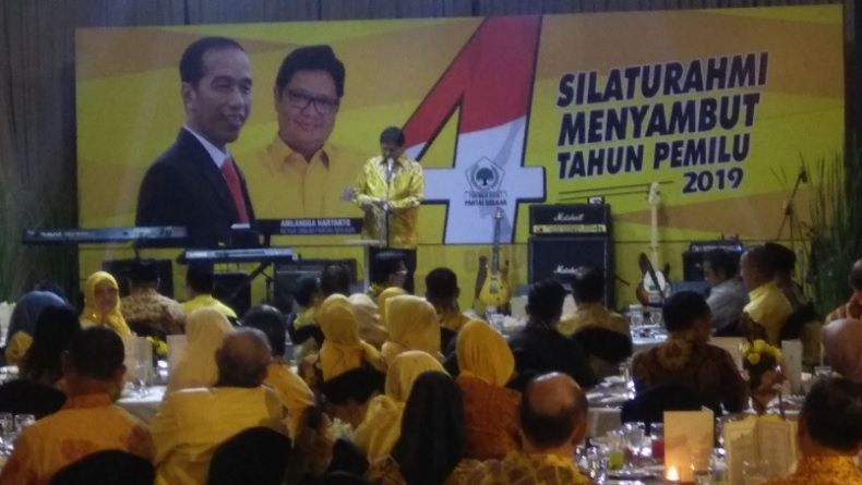 Di Depan JK, Airlangga Umumkan TGB Gabung Partai Golkar