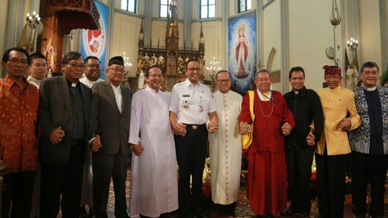 Hadir di Gereja Katedral, Anies Sampaikan Pesan Kesederhanaan
