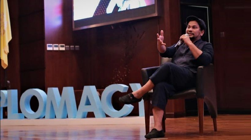 Berbagi Tips Sukses, Tompi Ajak Kaum Muda Berani Berpikir Beda