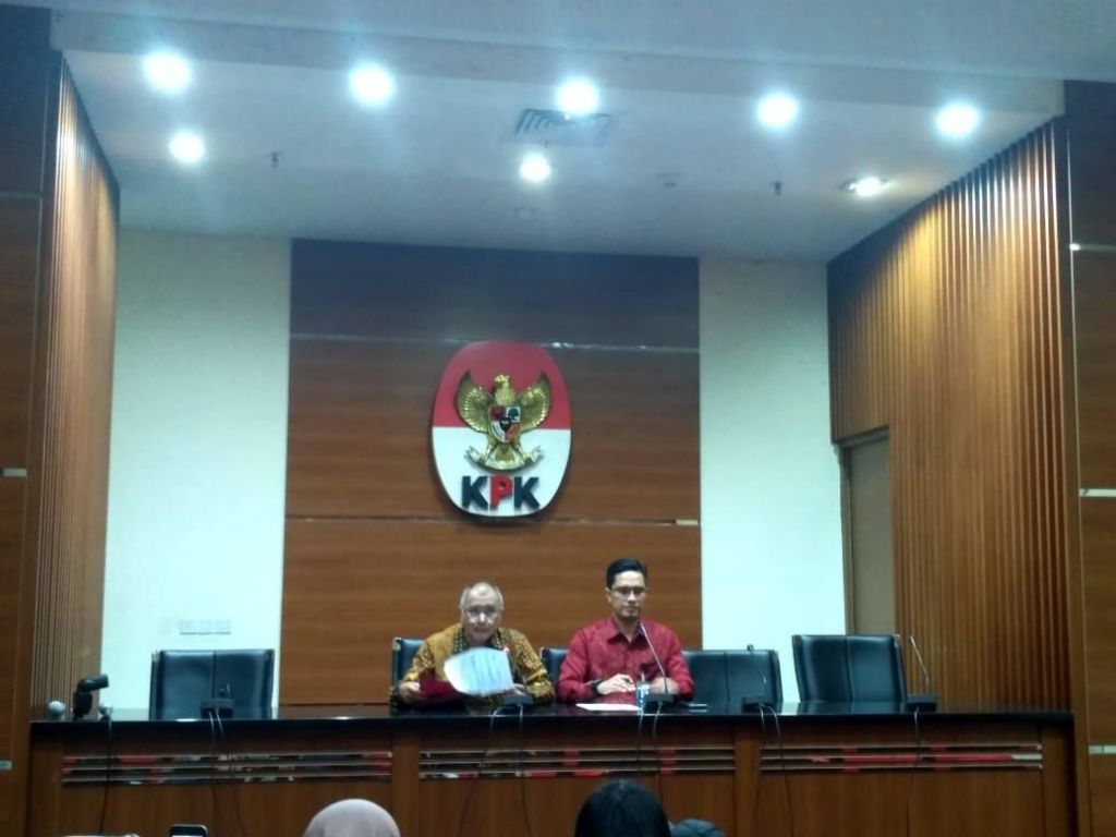 Pengembangan Kasus Zumi Zola, KPK Tetapkan 13 Tersangka di DPRD Jambi