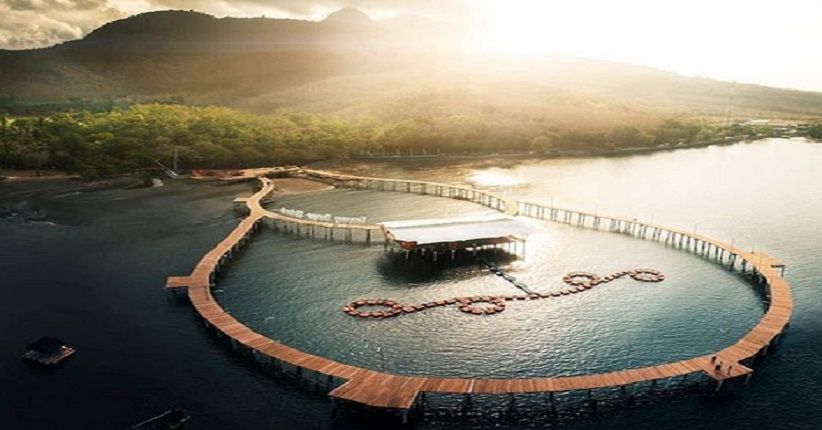 Asyiknya Wisata Bahari Menyusuri Dermaga Apung Instagenik Situbondo