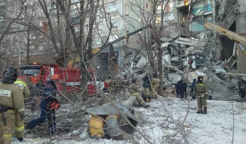 Ledakan Gas Hancurkan Gedung di Rusia, 3 Orang Tewas dan 79 Hilang