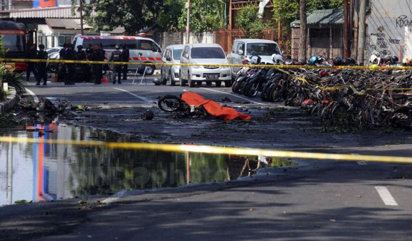 Sebelum Ledakan, Ada Sebuah Mobil Masuki Halaman Gereja