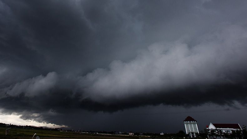 Jakarta, Bekasi dan Bogor Siang Ini Hujan Ringan hingga Sedang