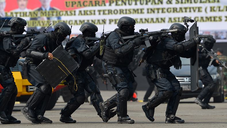 Densus Tangkap Upik Lawanga, Dalang Teror Bom Murid Kesayangan Dr Azahari