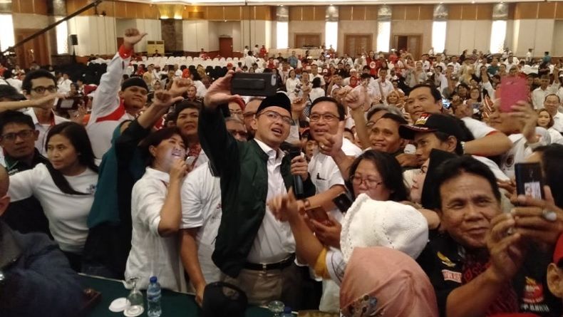TKN Jokowi Serukan Relawan All Out Garap Suara Jabar, DKI dan Banten