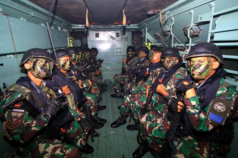 100 Personel Marinir Diterbangkan ke Lombok, Bantu Korban Gempa