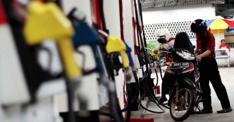 Jokowi Putuskan Kenaikan Harga Premium Jadi Rp7.000 Ditunda
