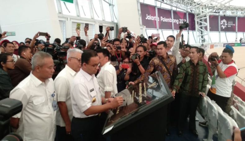Resmikan Velodrome Rawamangun, Anies Sebut Kayunya dari Siberia