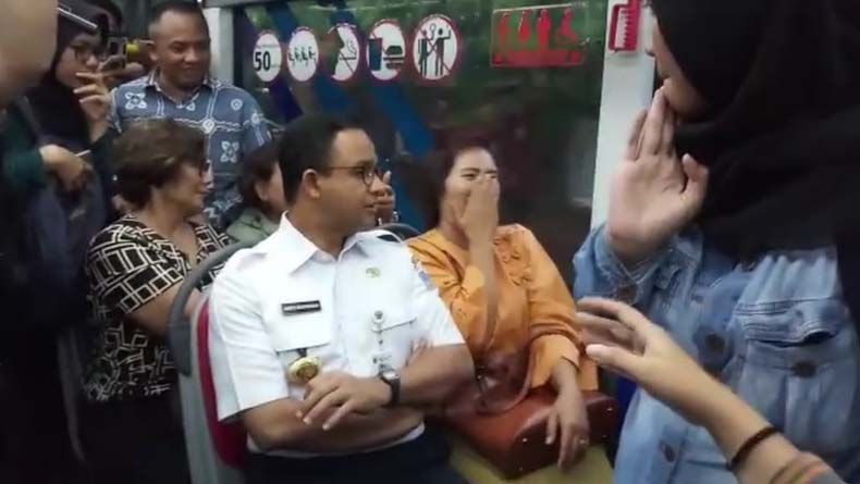 Anies Baswedan Minta Penjagaan Jalur Bus Transjakarta Diperketat