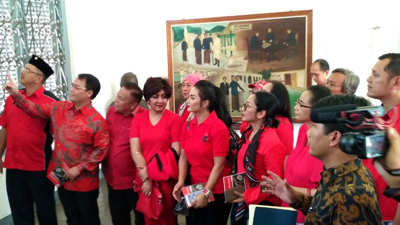 Caleg PDIP Berlatar Belakang Artis Wisata Sejarah