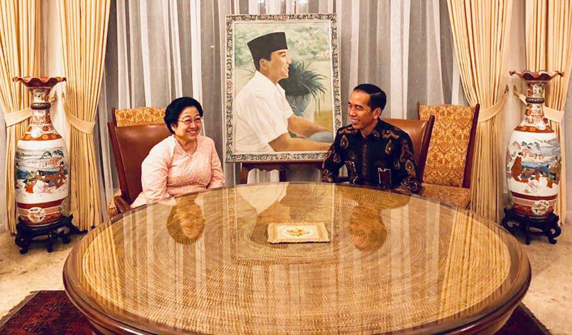 Mega Sajikan Es Kelapa Merah Putih ke Jokowi, Ini Alasannya