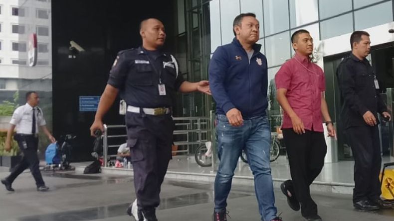 Kronologi OTT KPK, Bupati Remigo Diciduk Usai Terima Uang di Rumah