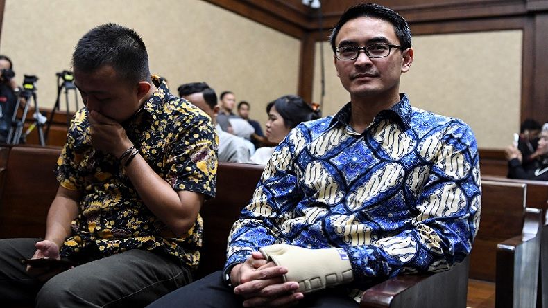 Zulkifli Nurdin Meninggal, Zumi Zola Akan Hadiri Pemakaman Ayahnya