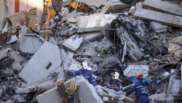 Bayi 11 Bulan Ditemukan Selamat dari Apartemen yang Ambruk di Rusia