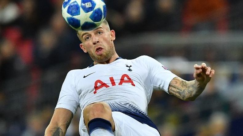 Tottenham Aktifkan Klusul Penambahan Kontrak Setahun Alderweireld