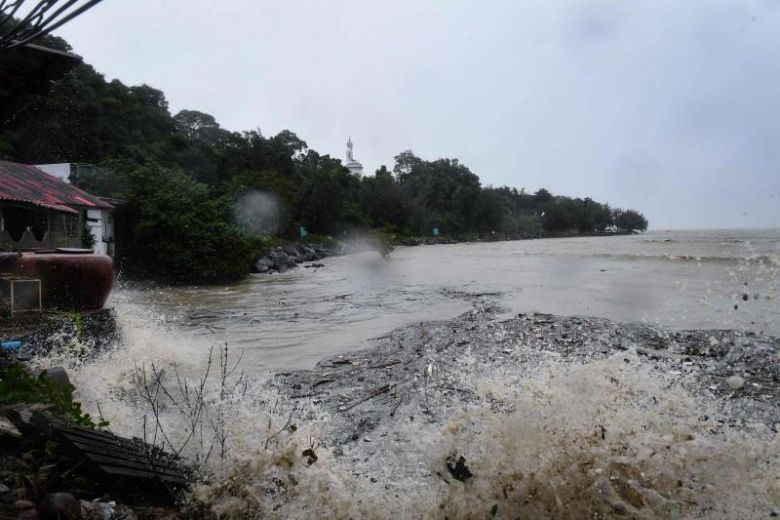 Thailand Diterjang Pabuk, Badai Terburuk Dalam Puluhan Tahun