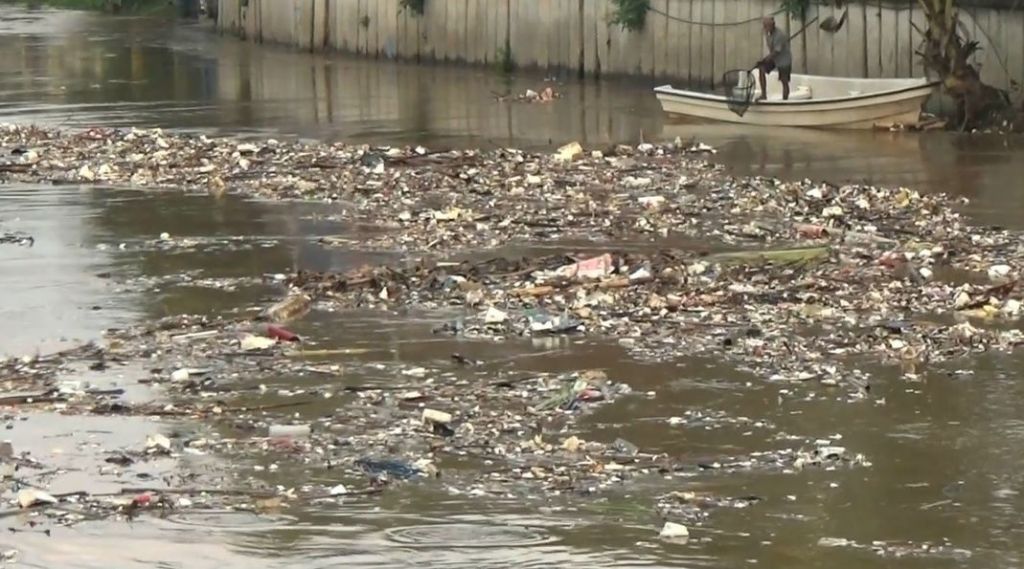 Ribuan Ikan di Sungai Cisadane Mati, Diduga Tercemar Limbah Sampah