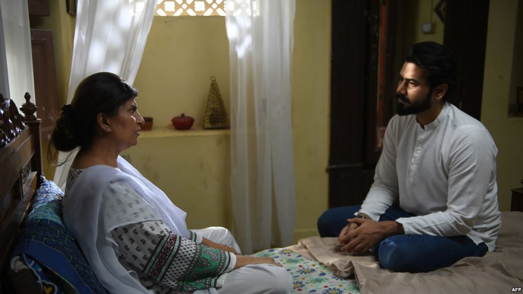 Pakistan Larang Adegan Ranjang dan Dialog Vulgar di Serial Drama TV