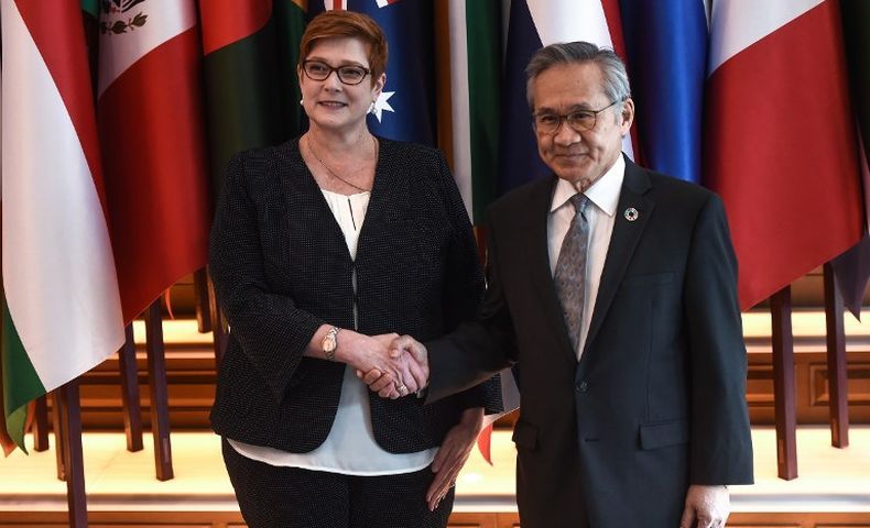 Remaja Saudi Minta Suaka, Menlu Australia Terbang ke Thailand