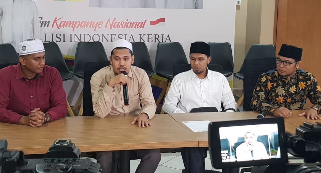 Jokowi-Ma'ruf Siap Tes Baca Alquran, Prabowo-Sandi Musyawarah Dulu