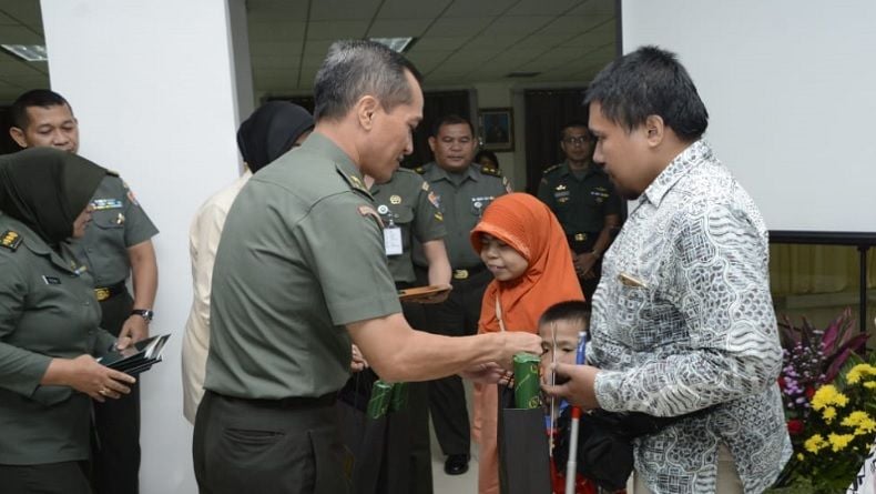 Kisah Abdul Hadi, Penyandang Tunanetra Penulis Artikel Website TNI AD